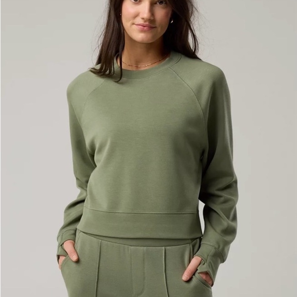 OFFLINE By Aerie ChillUp Crewneck Sweatshirt size xs bnwt